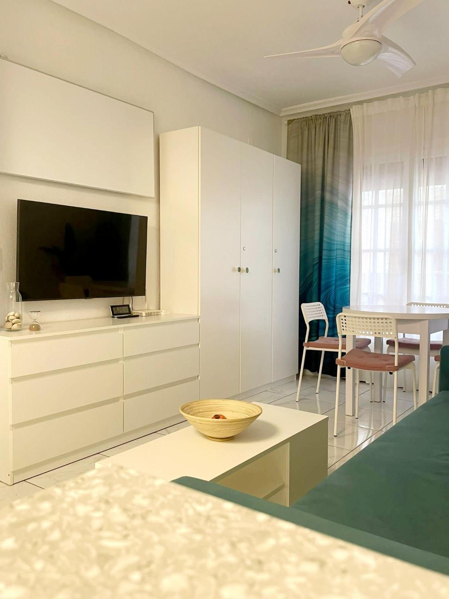Apartament Casa Milo Playa Los Locos تورّيفيِخا المظهر الخارجي الصورة